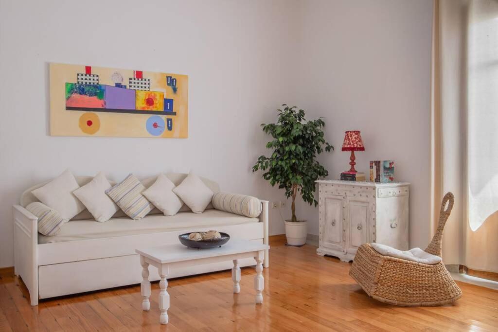 Seaview Stylish Flat In Andros - Walk To Beach Exteriér fotografie