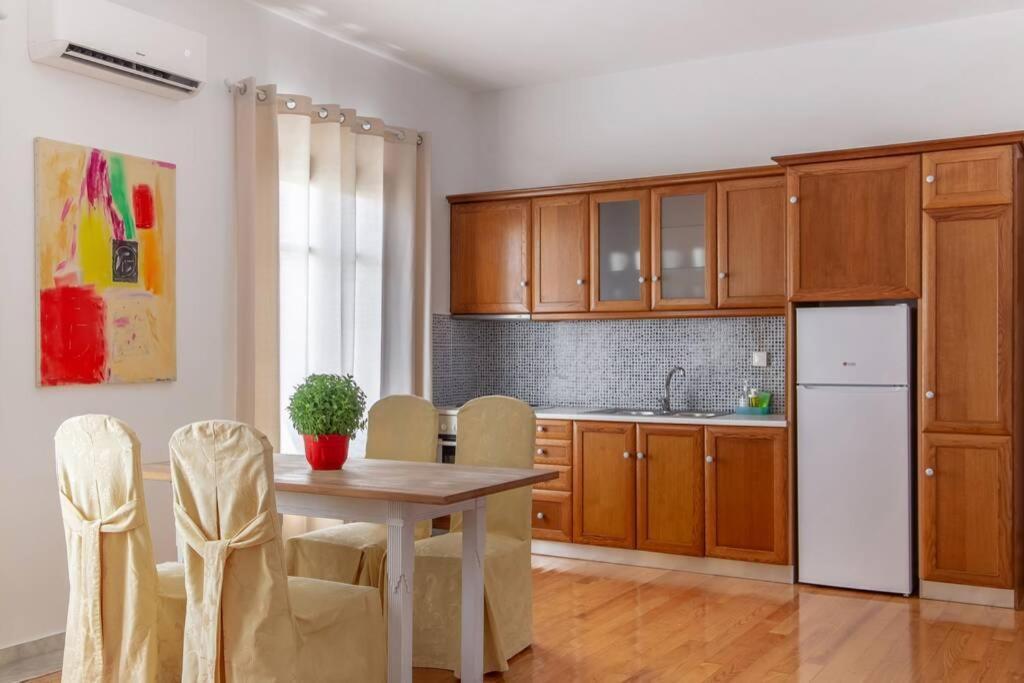 Seaview Stylish Flat In Andros - Walk To Beach Exteriér fotografie