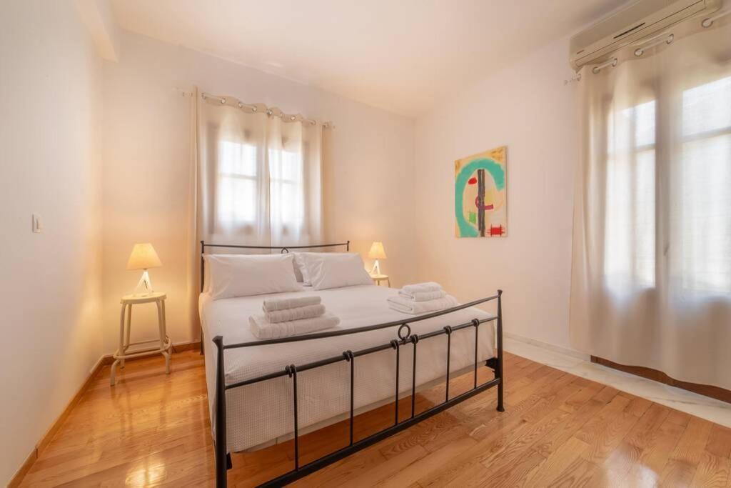 Seaview Stylish Flat In Andros - Walk To Beach Exteriér fotografie
