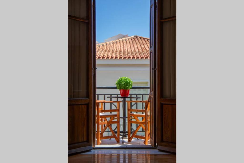 Seaview Stylish Flat In Andros - Walk To Beach Exteriér fotografie